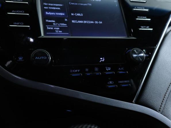 Toyota Camry VIII (XV70) с пробегом 2019 года, цена 2 390 000 рублей, 159292 км, седан, Автокод Объявления