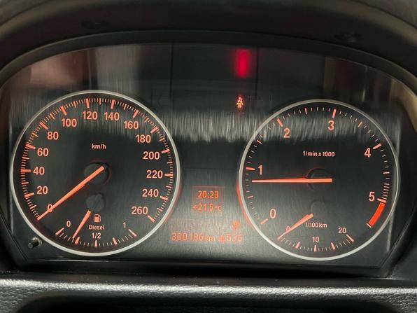 BMW X1 I (E84) с пробегом 2010 года, цена 925 000 рублей, 300186 км, внедорожник, Автокод Объявления