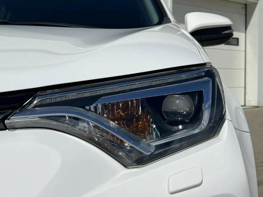 Toyota RAV4 IV (XA40) Рестайлинг Санкт-Петербург  - изображение 8