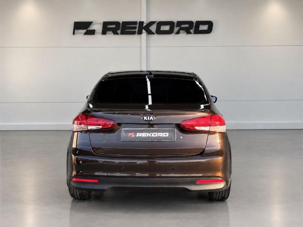 Kia Cerato III Рестайлинг (Classic) с пробегом 2018 года, цена 1 449 000 рублей, 164000 км, седан, Автокод Объявления