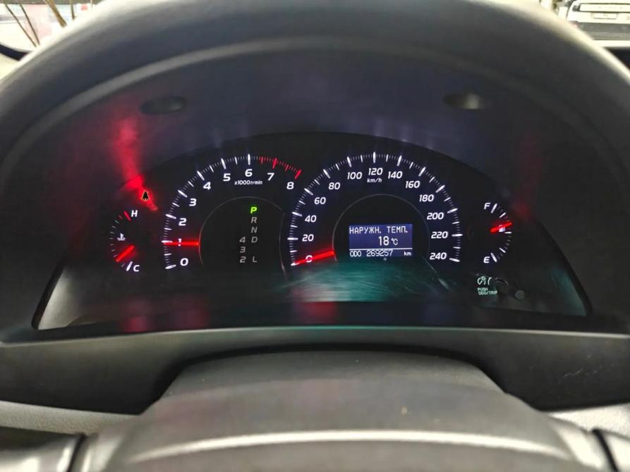 Toyota Camry VI (XV40) Рестайлинг Москва  - изображение 11
