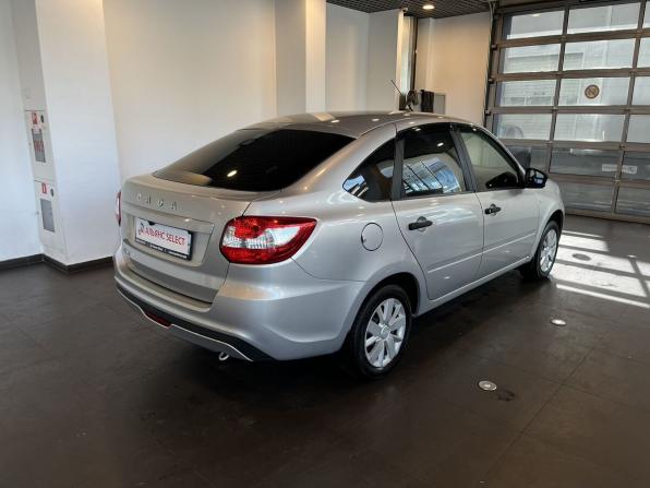 Lada (ВАЗ) Granta I Рестайлинг с пробегом 2021 года, цена 695 000 рублей, 44170 км, лифтбек, Автокод Объявления