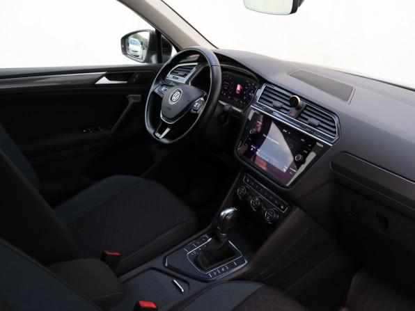 Volkswagen Tiguan II с пробегом 2019 года, цена 2 199 000 рублей, 115403 км, внедорожник, Автокод Объявления