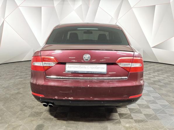 Skoda Superb II Рестайлинг с пробегом 2014 года, цена 915 000 рублей, 289748 км, лифтбек, Автокод Объявления