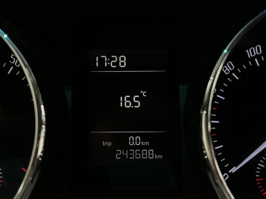 Skoda Yeti I Санкт-Петербург  - изображение 21