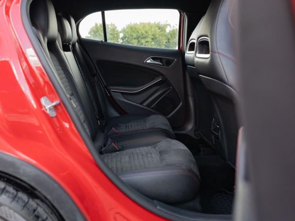 Mercedes-Benz GLA I (X156) с пробегом 2015 года, цена 1 590 000 рублей, 131226 км, внедорожник, Автокод Объявления