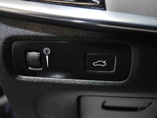 Volvo S90 II с пробегом 2017 года, цена 1 656 000 рублей, 321000 км, седан, Автокод Объявления