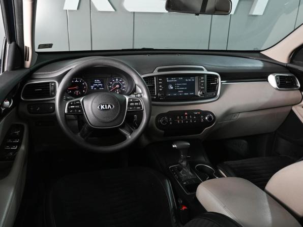 Kia Sorento III Prime Рестайлинг с пробегом 2018 года, цена 2 449 000 рублей, 62166 км, внедорожник, Автокод Объявления