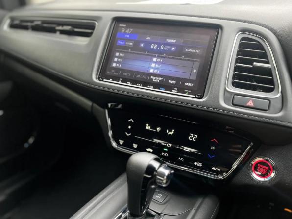 Honda Vezel I Рестайлинг с пробегом 2020 года, цена 1 749 000 рублей, 131135 км, внедорожник, Автокод Объявления