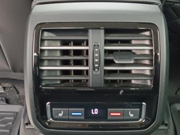 Volkswagen Passat B8 с пробегом 2016 года, цена 2 095 000 рублей, 153000 км, седан, Автокод Объявления