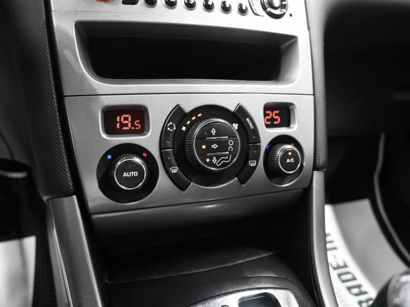 Peugeot 308 I Рестайлинг с пробегом 2011 года, цена 495 000 рублей, 224696 км, хэтчбек, Автокод Объявления