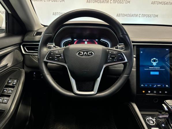 JAC J7 I с пробегом 2023 года, цена 909 000 рублей, 118000 км, хэтчбек, Автокод Объявления