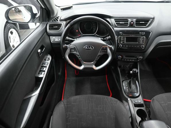 Kia Rio III Рестайлинг с пробегом 2016 года, цена 1 069 900 рублей, 137000 км, хэтчбек, Автокод Объявления