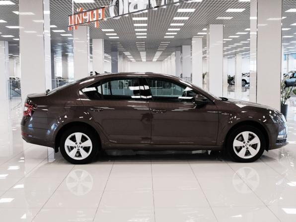Skoda Octavia III (A7) Рестайлинг с пробегом 2019 года, цена 2 135 000 рублей, 119951 км, лифтбек, Автокод Объявления