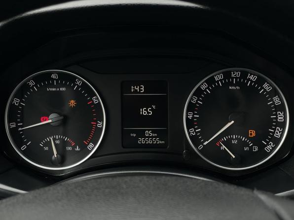 Skoda Octavia II (A5) Рестайлинг с пробегом 2011 года, цена 585 000 рублей, 265655 км, лифтбек, Автокод Объявления