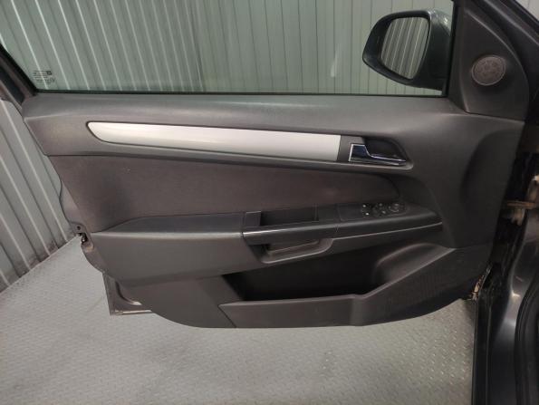 Opel Astra H Рестайлинг с пробегом 2011 года, цена 555 000 рублей, 183660 км, хэтчбек, Автокод Объявления