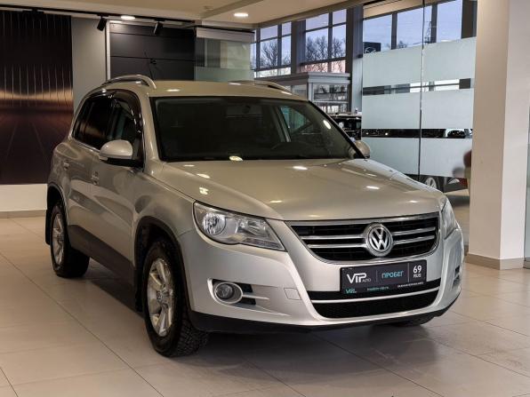 Volkswagen Tiguan I с пробегом 2011 года, цена 797 000 рублей, 215838 км, внедорожник, Автокод Объявления