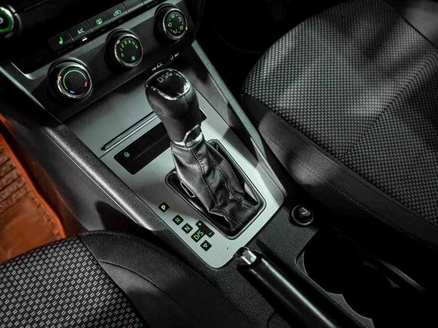 Skoda Octavia III (A7) Екатеринбург  - изображение 13