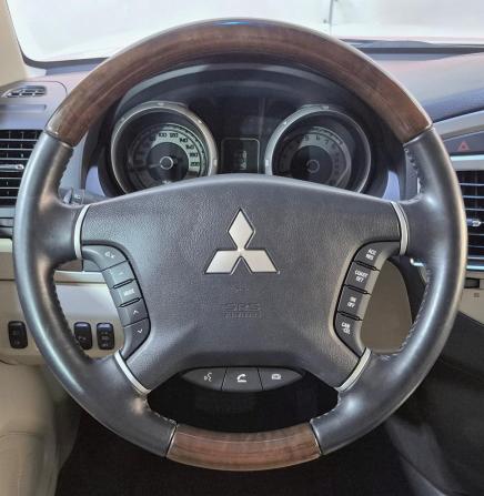 Mitsubishi Pajero IV Рестайлинг 2 с пробегом 2019 года, цена 3 800 000 рублей, 14750 км, внедорожник, Автокод Объявления