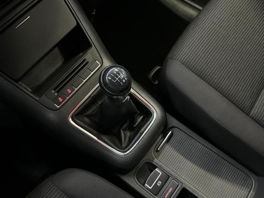 Volkswagen Tiguan I Рестайлинг Санкт-Петербург  - изображение 17
