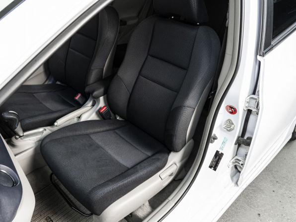 Honda Insight II с пробегом 2009 года, цена 799 000 рублей, 263213 км, хэтчбек, Автокод Объявления
