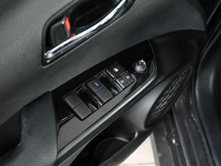 Toyota Prius IV (XW50) Екатеринбург  - изображение 15
