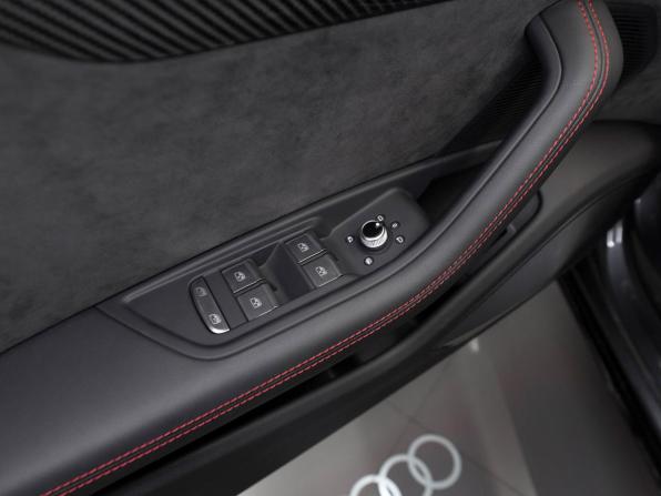 Audi A4 V (B9) Рестайлинг с пробегом 2025 года, цена 5 700 000 рублей, 50 км, седан, Автокод Объявления