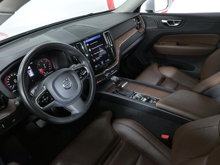 Volvo XC60 II Москва  - изображение 7
