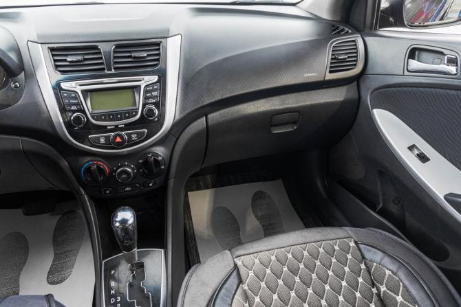 Hyundai Solaris I с пробегом 2011 года, цена 699 000 рублей, 160000 км, седан, Автокод Объявления