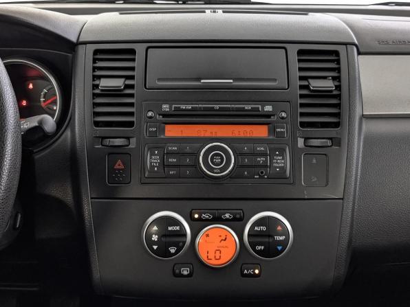 Nissan Tiida I Рестайлинг с пробегом 2011 года, цена 775 000 рублей, 161657 км, хэтчбек, Автокод Объявления