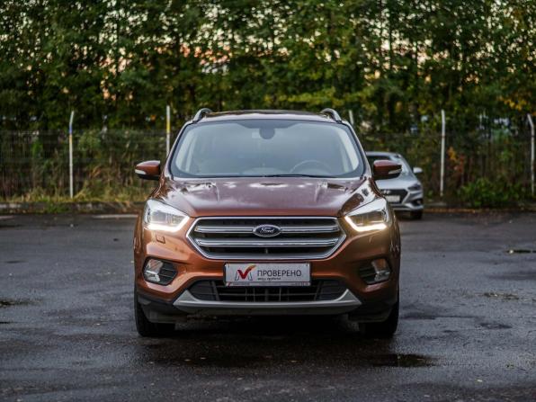 Ford Kuga II Рестайлинг с пробегом 2017 года, цена 1 390 000 рублей, 180505 км, внедорожник, Автокод Объявления