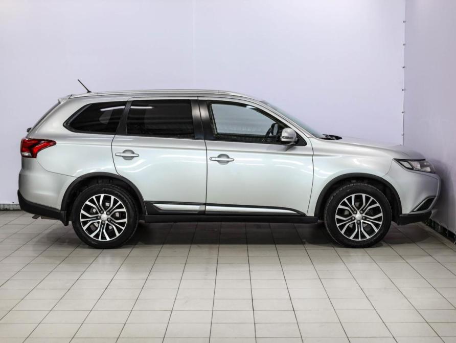 Mitsubishi Outlander III Рестайлинг 2 Ростов-на-Дону  - изображение 5