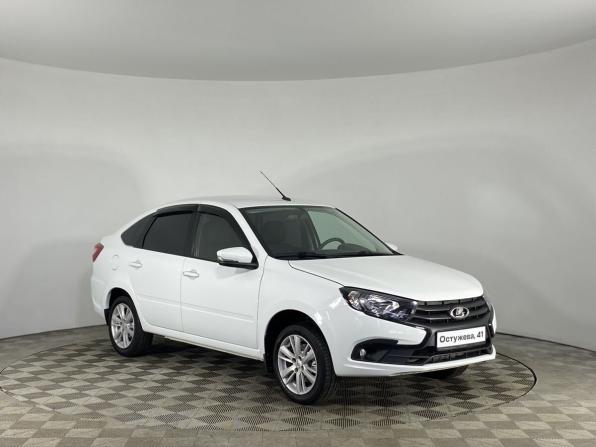 Lada (ВАЗ) Granta I Рестайлинг с пробегом 2022 года, цена 720 000 рублей, 64781 км, лифтбек, Автокод Объявления