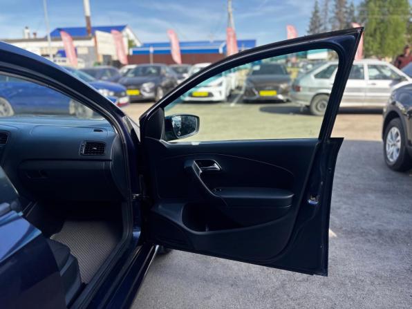 Volkswagen Polo V с пробегом 2014 года, цена 730 000 рублей, 243700 км, седан, Автокод Объявления