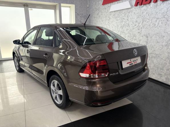 Volkswagen Polo V Рестайлинг с пробегом 2016 года, цена 1 399 000 рублей, 58254 км, седан, Автокод Объявления