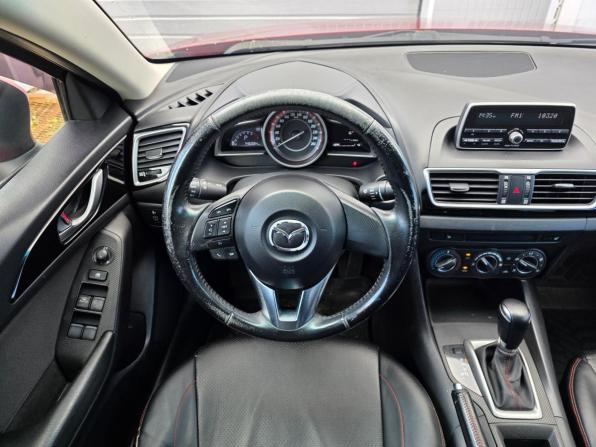 Mazda 3 III (BM) с пробегом 2014 года, цена 1 050 000 рублей, 146100 км, седан, Автокод Объявления