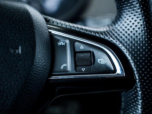 Skoda Octavia III (A7) с пробегом 2016 года, цена 1 300 000 рублей, 321415 км, лифтбек, Автокод Объявления