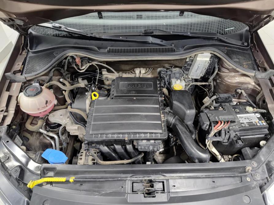Volkswagen Polo V Рестайлинг Казань  - изображение 11