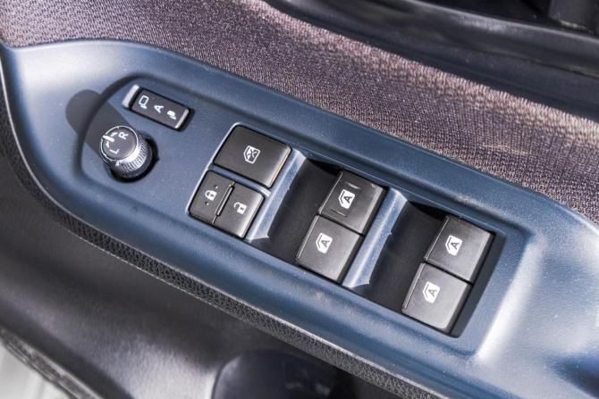 Toyota Noah III (R80) с пробегом 2015 года, цена 1 899 000 рублей, 126000 км, минивэн, Автокод Объявления