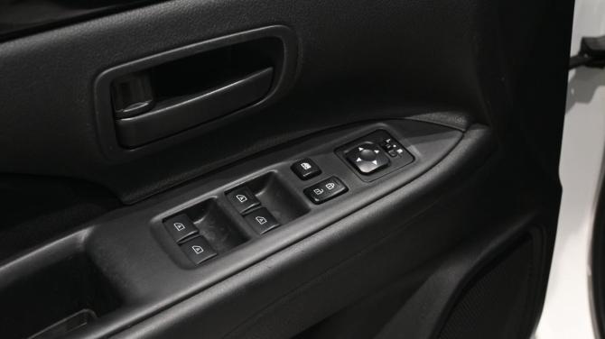 Mitsubishi Outlander III Рестайлинг 3 с пробегом 2018 года, цена 1 350 000 рублей, 100493 км, внедорожник, Автокод Объявления