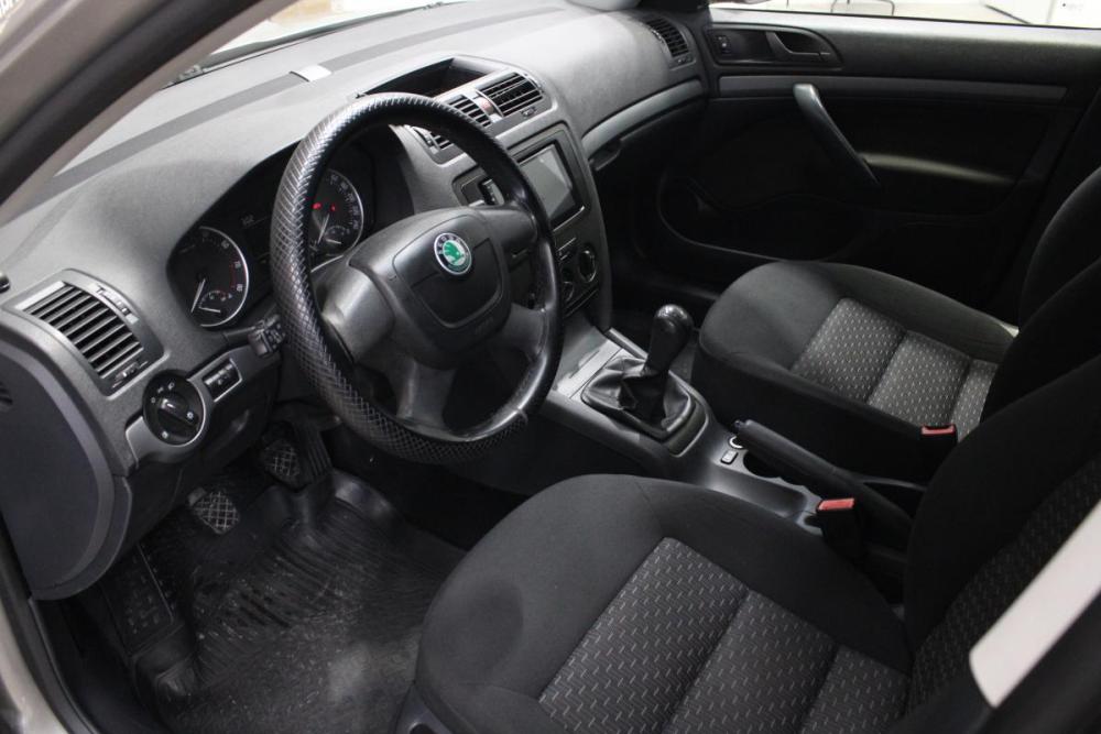 Skoda Octavia II (A5) Рестайлинг Томск  - изображение 5