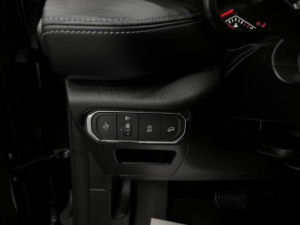 Haval Jolion I Рестайлинг с пробегом 2024 года, цена 2 040 000 рублей, 49556 км, внедорожник, Автокод Объявления