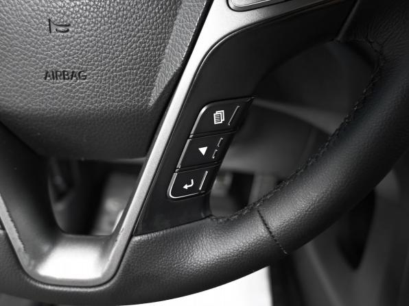 Hyundai Santa Fe III с пробегом 2013 года, цена 1 595 000 рублей, 170484 км, внедорожник, Автокод Объявления