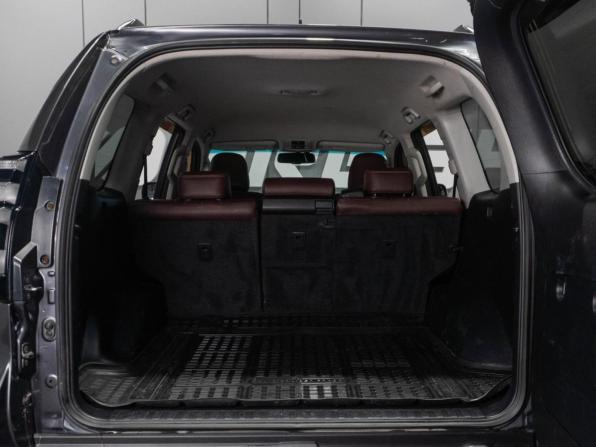 Toyota Land Cruiser Prado 150 Series Рестайлинг 1 с пробегом 2017 года, цена 3 549 000 рублей, 193126 км, внедорожник, Автокод Объявления