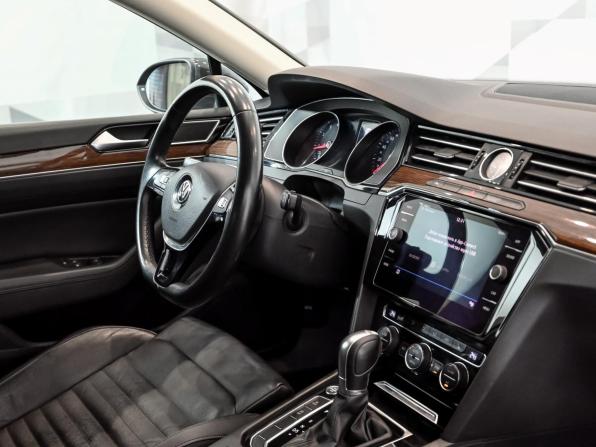 Volkswagen Passat B8 с пробегом 2019 года, цена 1 990 000 рублей, 160907 км, седан, Автокод Объявления
