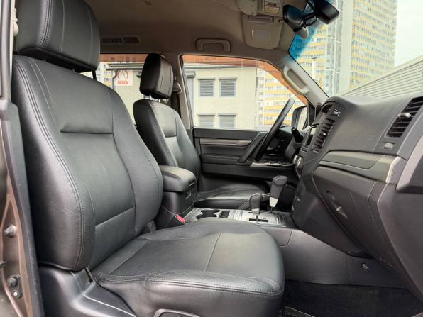 Mitsubishi Pajero IV Рестайлинг 1 с пробегом 2011 года, цена 1 495 000 рублей, 295200 км, внедорожник, Автокод Объявления