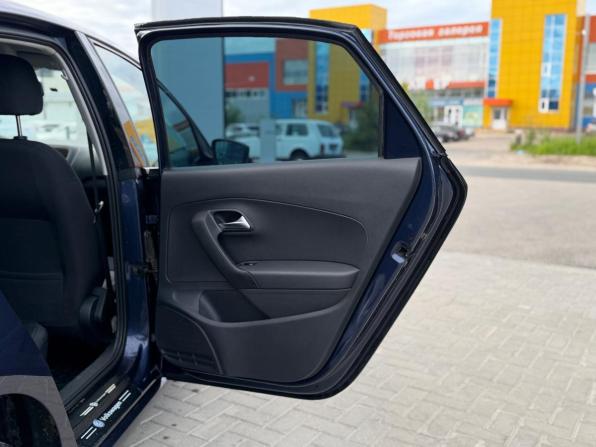 Volkswagen Polo V с пробегом 2013 года, цена 700 000 рублей, 194770 км, седан, Автокод Объявления