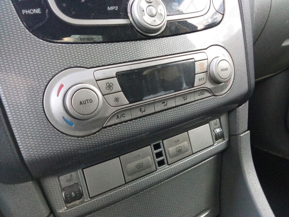 Ford Focus II Рестайлинг с пробегом 2010 года, цена 599 000 рублей, 275940 км, седан, Автокод Объявления