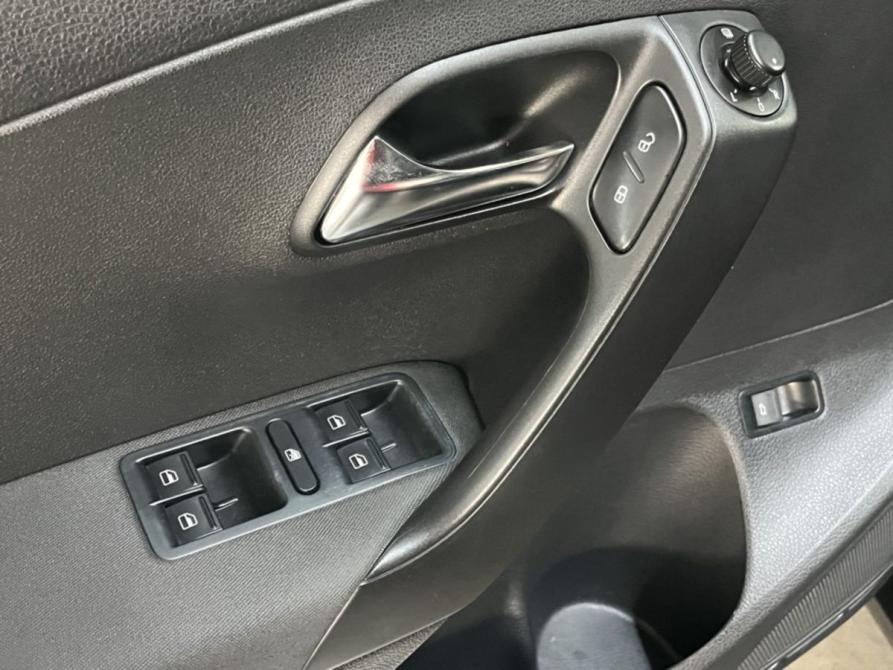 Volkswagen Polo V Курск  - изображение 15