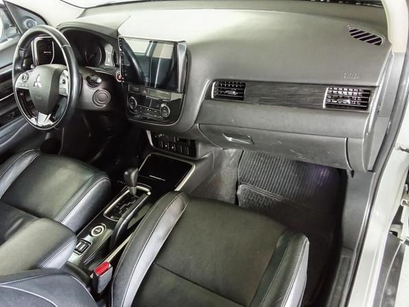 Mitsubishi Outlander III Рестайлинг 2 с пробегом 2017 года, цена 1 670 000 рублей, 158786 км, внедорожник, Автокод Объявления